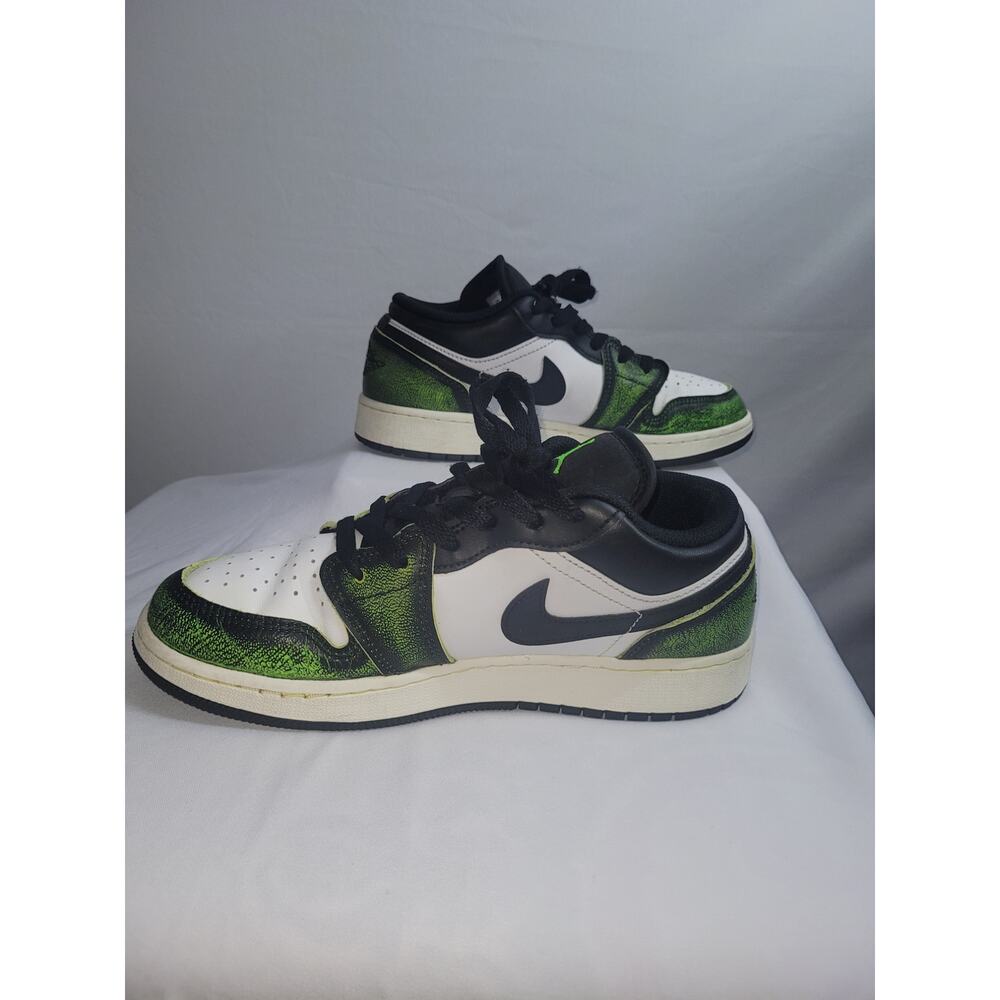 Nike Jordan Wear Away Electric Green